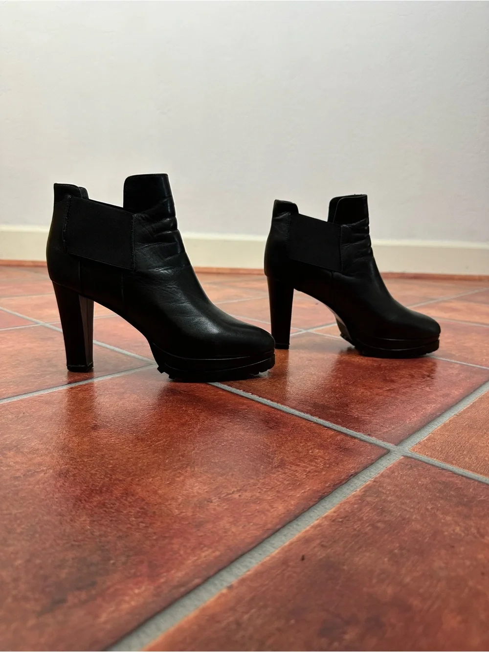 All Saints Sarris Leather Ankle Boots in Black